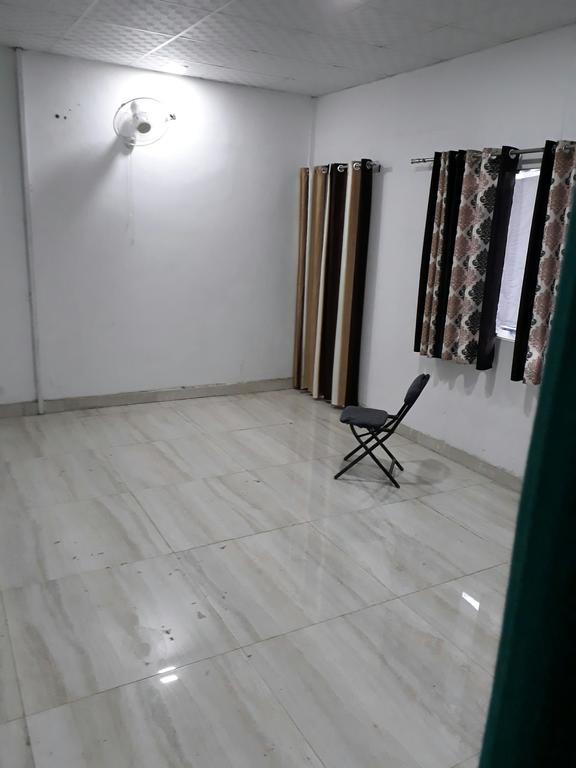 Hotel S P New Delhi Buitenkant foto